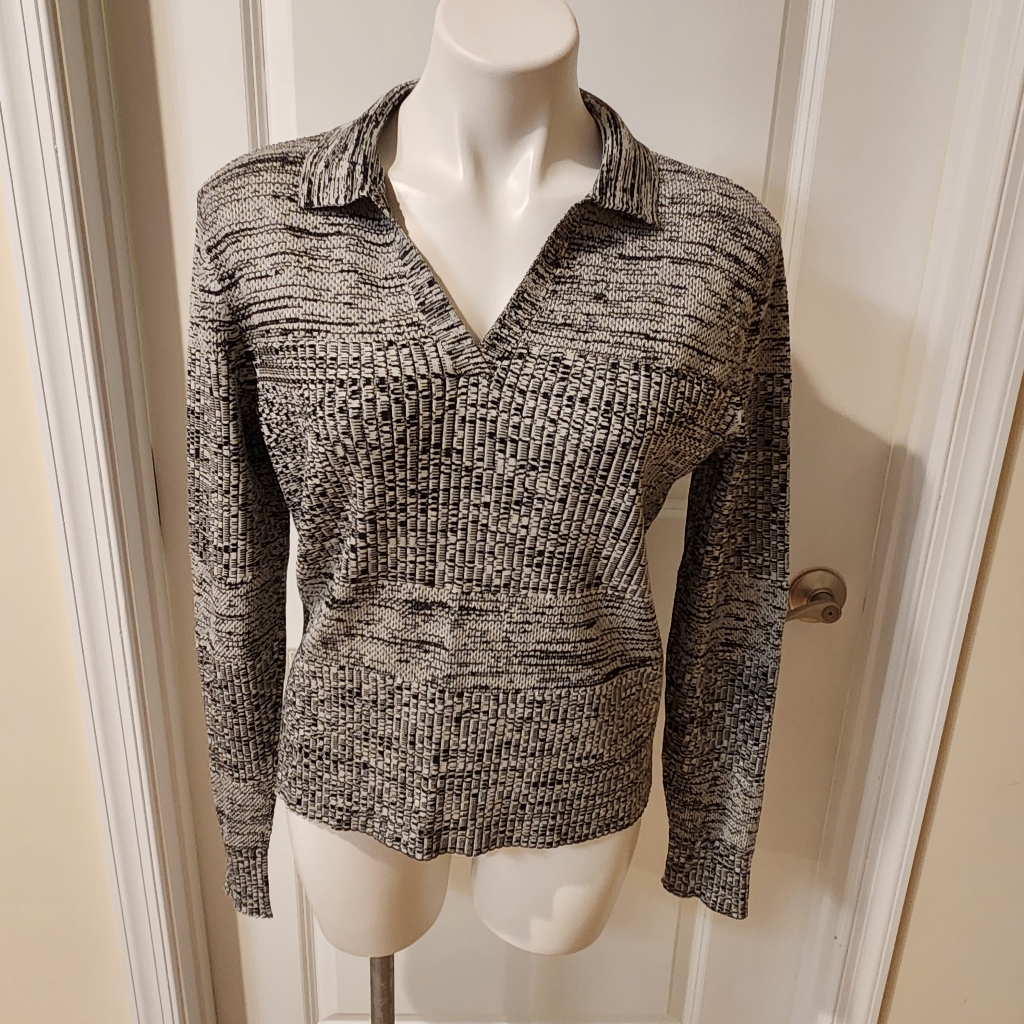 Club Monaco Xl Gray Long Sleeves Top, Sweater With Collar